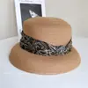 Sombrero Pantalla de Lámpara Decorativa de Seda y Lino con Estampado Digital Estilo Hepburn para Mujer, Sombrero de Pescador de Paja Versátil y Elegante para Protección Solar de Verano