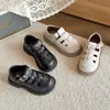 Zapatos de Cuero para Niñas 2026 Moda Primavera y Otoño Zapatos Pequeños de Cuero para Niñas Color Sólido Estilo Birkenstock Huecos Mary Jane Zapatos para Niñas Antideslizantes