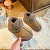 Zapatos de Peluche tipo Birkenstock para Niñas Otoño/Invierno 2026 Nuevos Zapatos de Algodón para Bebé Zapatos Dobles de Algodón Peludos Botas de Nieve para Niños Zapatos Peludos