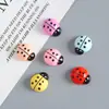 Dibujos Animados Mariquita de Siete Estrellas Accesorios de Resina Hechos a Mano DIY Pegamento de Crema Pasador Hebilla de Zapato Imán de Refrigerador Material para Joyería Parche