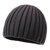 Gorro tejido negro de punto para hombre, nuevo para otoño e invierno, transfronterizo, versátil, cálido y adelgazante, gorro de punto acanalado de color sólido