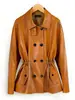 Abrigo Elegante de Piel de Oveja Estilo Old Money Ajustado para Mujer, Gabardina Elegante, Nuevo Modelo 26, Gabardina Corta de Doble Botonadura con Cuello de Solapa