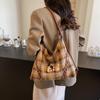 Bolso informal bordado para mujer, mochila de viaje ligera, bolso de hombro de gran capacidad, bandolera, 2025