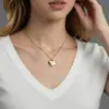 Collar Colgante de Cobre con Zirconia Incrustada en Forma de Corazón Estilo Francés, Diseño de Nicho de Lujo Ligero Vintage, Cadena para Clavícula de Mujer