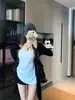Jaqueta cardigan preta casual com um conjunto de três peças emagrecedor para mulheres, incluindo um top regata branco com contas