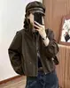Chaqueta corta informal con cuello alto y cordón para mujer, nueva chaqueta de cremallera de corte holgado para otoño de 2026, top versátil y rejuvenecedor para mujer