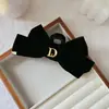 2026 Nuevo Estilo Pinza para el Cabello con Lazo Grande de Terciopelo Rojo, Accesorio para el Cabello para Niñas, Tocado de Princesa Nupcial de Borla de Alta Gama