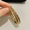 Versión Alta Corte CNC Camelia de Coco Enrejado Strass Completo Diamante Pulsera de Pareja Exquisita Simple Versátil Pulsera de Temperamento