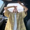 Camisa Amarilla de Cuadros de Manga Corta para Hombre Verano Marca de Moda Americana Ropa de Moda Holgada Juvenil Casual de Media Manga