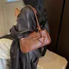 Bolso de Axila Estilo Británico Europeo para Chica Popular para Mujer Otoño Comercio Exterior Retro Versátil Bolso de Motocicleta Bolso de Hombro Único Casual