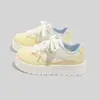 Zapatillas de Suela Gruesa Bell 2026 Nuevo Otoño para Mujer con Puntadas de Encaje, Zapatos Blancos Casuales Versátiles de Nicho B3201