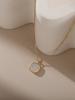 Collar de fritillaria de nicho francés de alta gama, estilo ins, famoso en Internet, colgante de fritillaria blanca, simple y elegante, cadena de clavícula para mujer.