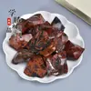 Fabricantes fornecem várias pedras brutas de citrino, quartzo rosa, jaspe vermelho, ametista, fluorita verde, quartzo transparente e obsidiana em estoque.