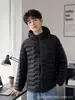 Chaqueta Ligera de Plumas para Hombre, Estilo Corto Otoño e Invierno 2026, Abrigo Cálido Casual con Capucha de Plumas de Pato