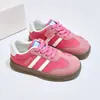 Sapatos Estilo Alemão para Meninas 2026 Novo Estilo Outono Menina Pequena Couro Genuíno Versátil Tênis Esportivos Moda Infantil Sola Plana Sapatos Forrest Gump