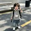 Conjunto de 3 Peças para Meninos: Colete Bordado 3D de Ovelhinha com Camisa Xadrez para Bebês de 0 a 5 Anos, Macio, Fofo, para o Dia a Dia