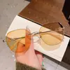 Gafas sin montura Doradas Champagne Brillantes para Diosa Populares de Video, Aspecto Adelgazante para Cara Grande, Moda Popular, Borde Cortado 802