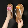 Chinelos Estilo Fada Gato Fofo Desenho Animado Verão 2026 Novo Estilo Universitário Chinelos Planos Fofos para Mulheres