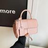 Bolsa de Mão Pequena Moda Retrô Transfronteiriça para Mulheres 2025 Nova Bolsa Quadrada Pequena Simples Versátil Bolsa Transversal de Alta Qualidade