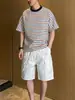 Camiseta de Manga Corta con Bloques de Color y Rayas Arcoíris Estilo Coreano para Hombres y Mujeres, Corte Relajado, Cuello Redondo, Hombro Normal, Manga Media, Camiseta Casual de Verano