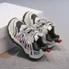 2026 Novo Modelo Tênis Esportivo Infantil Malha Respirável Outdoor Sapatos de Pai para Meninos e Meninas com Solado Estilo Pneu, Tênis de Corrida Resistente ao Desgaste, Moderno