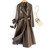 Gabardina de Cuero para Mujer de Nuevo Estilo Primavera y Otoño 2026, Corte Holgado, Abrigo de Cuero Adelgazante, Chaqueta Ceñida a la Cintura