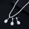 Set de Dos Piezas para Mujer con Pendientes de Cadena para Clavícula y Colgante Geométrico de Gota de Agua Incrustado de Diamantes Europeos y Americanos, Popular Accesible Lujo Versátil Exquisito Set