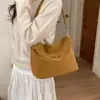 Primavera 2026 Nuevo Estilo Coreano Estilo Perezoso Hebilla de Cierre Bolso de Hombro Único para Debajo del Brazo Bolso de Viaje de Cuero Suave Retro Bolso Cruzado para Mujer