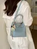 2026 Nueva Moda Transfronteriza Bolso Cruzado Simple Bolso Cubo Versátil Bolso de Mano Estilo Coreano Bolso de Hombro