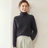 Suéter de Cashmere BaiCaiRong 2026 Outono/Inverno Feminino com Gola Alta, Design Versátil, Tricô de Lã