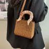 Bolsa de Mão Transfronteiriça com Acabamento de Luxo, Novo Modelo 2026, Lenço de Seda Fortemente Bordado, Bolsa Feminina de Ombro Único Transversal, Comércio Exterior