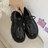 Sapatos femininos de couro pretos com cadarço, estilo britânico, sola grossa, para aumentar a altura, retro francês, novidade primavera/outono 2026