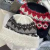 Chapéu de Pescador Tricotado Jacquard Fair Isle Retrô para Mulheres no Outono e Inverno Aquececido e Quente Mostra o Rosto Pequeno Chapéu de Lã Chapéu Tricotado