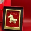Colgante redondo bañado en oro juego de caja de regalo múltiples patrones disponibles recuerdo para festivales y viajes con coche regalo para actividades llavero colgante