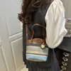 Bolso Bandolera Tejido Estilo Bohemio para Mujer Verano 2025 Nuevo Bolso Cubo Versátil para Hombro