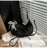Bolso bandolera versátil de alta gama, casual de nicho, estilo dulce de lazo simple popular de este año, portátil, en forma de media luna
