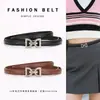 Cinto de Couro Feminino, Cinto Versátil e Fashion para Mulheres, Acessório de Luxo, Cinto de Couro Genuíno para Ternos e Vestidos, Cinto Fino para Cintura
