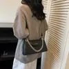 Bolsa Feminina Bolsa de Axila Alta Qualidade Outono 2025 Nova Bolsa Quadrada Pequena Simples Bolsa Transversal de Nicho Bolsa Feminina da Moda