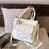 Bolso tote moderno de gran capacidad para mujer, nueva colección otoño 2026, bolso versátil para el día a día, bolso de hombro, adecuado para estudiantes universitarios