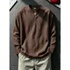 Camiseta de Manga Larga con Cuello en V Estilo Old Money para Hombre, Capa Base de Alta Gama para Primavera y Otoño, Nuevo Top Versátil de Corte Relajado