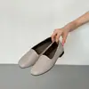 Sapatos Mocassins Femininos Franceses Bico Redondo Slip-on Solado Macio Nicho Simples Confortáveis Boca Rasa Sapatos Individuais Versáteis Para Ir ao Trabalho Versão em Estoque