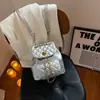 Bolsa de ombro com corrente em padrão diamante para mulheres, nova bolsa feminina estilosa da primavera de 2026, pequena bolsa de mão moderna de alto valor