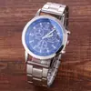 Relógios Masculinos em Estoque do Fabricante Atacado Decorativo Três Olhos Tira de Couro Luz Azul Dial de Relógio de Quartzo de Ponta