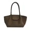 Bolso Tote Cubo de Moda y Sencillo de Nicho para Mujer 2025 Invierno Nuevo Elegante de Alta Calidad Bolso de Hombro Único