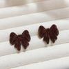 Pendientes de Terciopelo con Lazo de Corazón Geométrico Simple, Diseño de Nicho Lindo y de Moda, Pendientes de Moda Versátiles de Lujo Ligero