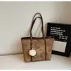 Bolsa Feminina de Moda de Luxo 2026 Outono e Inverno Nova Versátil para o Dia a Dia Ombro Bolsa de Estudo Sala de Aula Bolsa Tote de Grande Capacidade