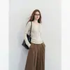 Nuevo suéter beige con cuello en V para mujer 2025, top básico de ajuste ceñido para otoño e invierno