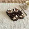 Zapatillas de entrenamiento estilo alemán XSHX | Zapatillas deportivas de suela fina para niños, nuevas para otoño de 2026, comodidad de pies descalzos, zapatillas retro para niños y niñas, versión coreana