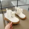Botas infantiles 2026 otoño nuevas para niña con lazo y perlas Botas Martin para niñas pequeñas Botas cortas de cuero de moda