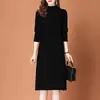 Vestido de punto de moda para mujer, otoño e invierno, Nuevo, de cuello medio alto, suéter para madre, rejuvenecedor, adelgazante, con abrigo, camiseta interior